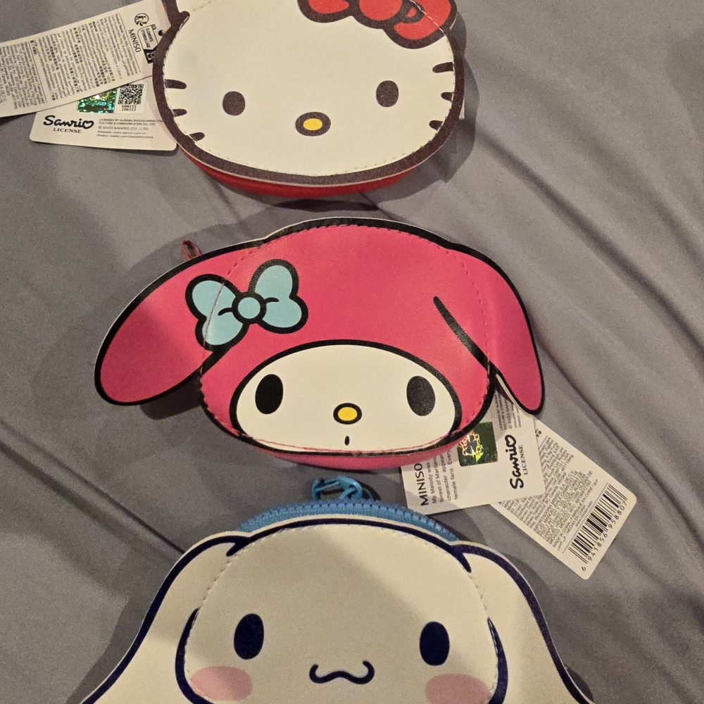 Miniso Hello Kitty and Friends Pouch